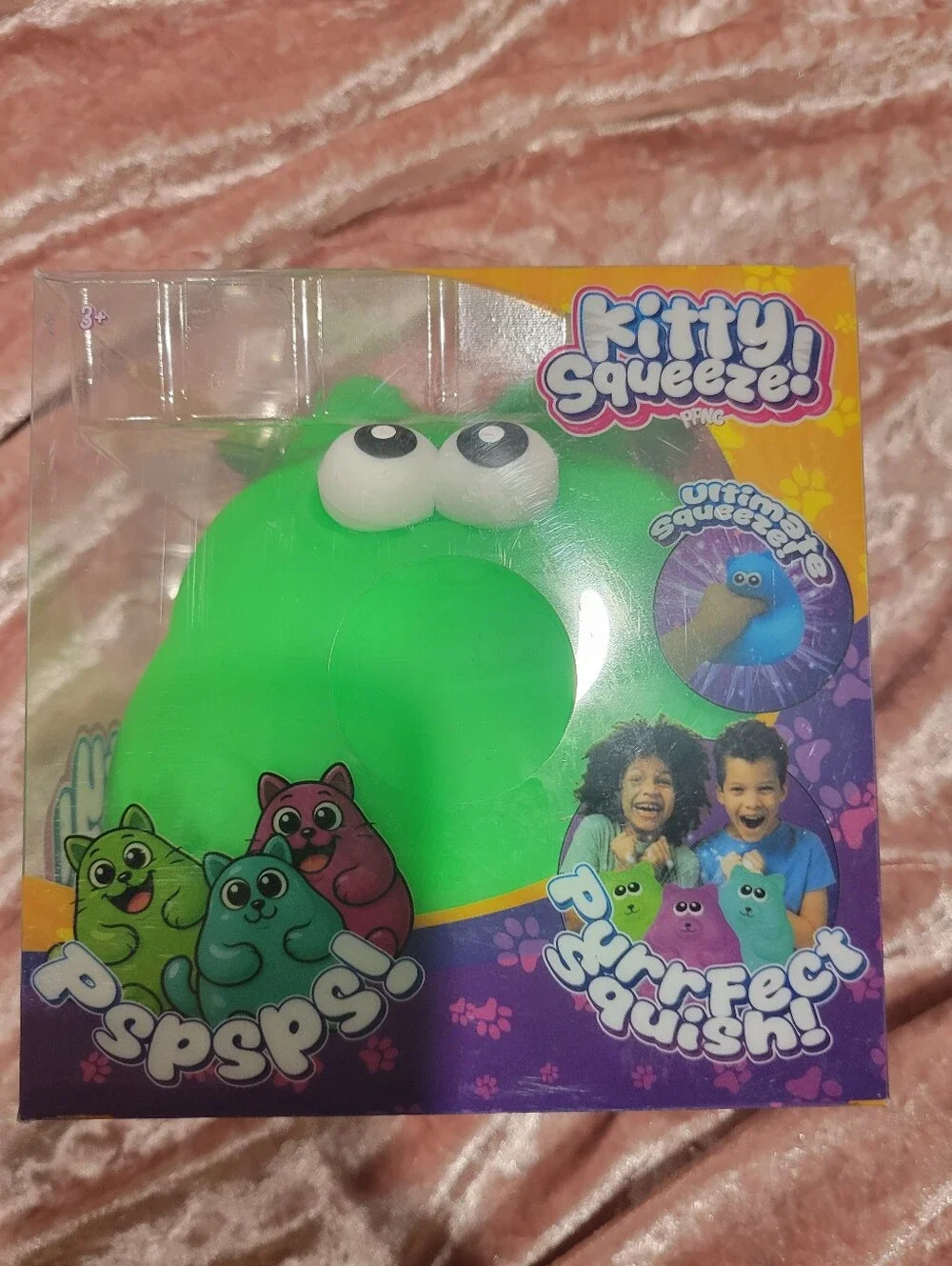 Kitty Squeeze! Green Plush Squeeze Toy